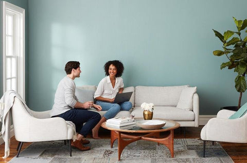 7 raisons pour lesquelles tout le monde peint sa maison avec Clare