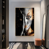 tableau femme noir feuille d’or