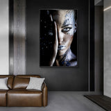 tableau femme noir feuille d’or