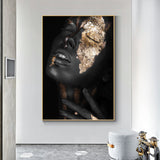 tableau femme noir feuille d’or