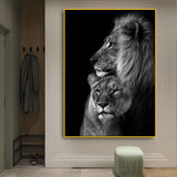 tableau noir et blanc lion et bébé