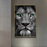 tableau lion yeux verts fond noir