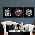 tableau skull avec couronne fond noir