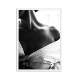 Affiche photo en noir et blanc femme et fenêtre
