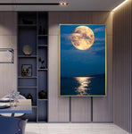 tableau lune orange et mer calme