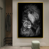 tableau noir et blanc lion et bébé