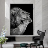 tableau noir et blanc lion et bébé