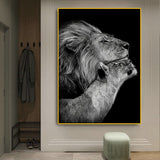 tableau noir et blanc lion et bébé