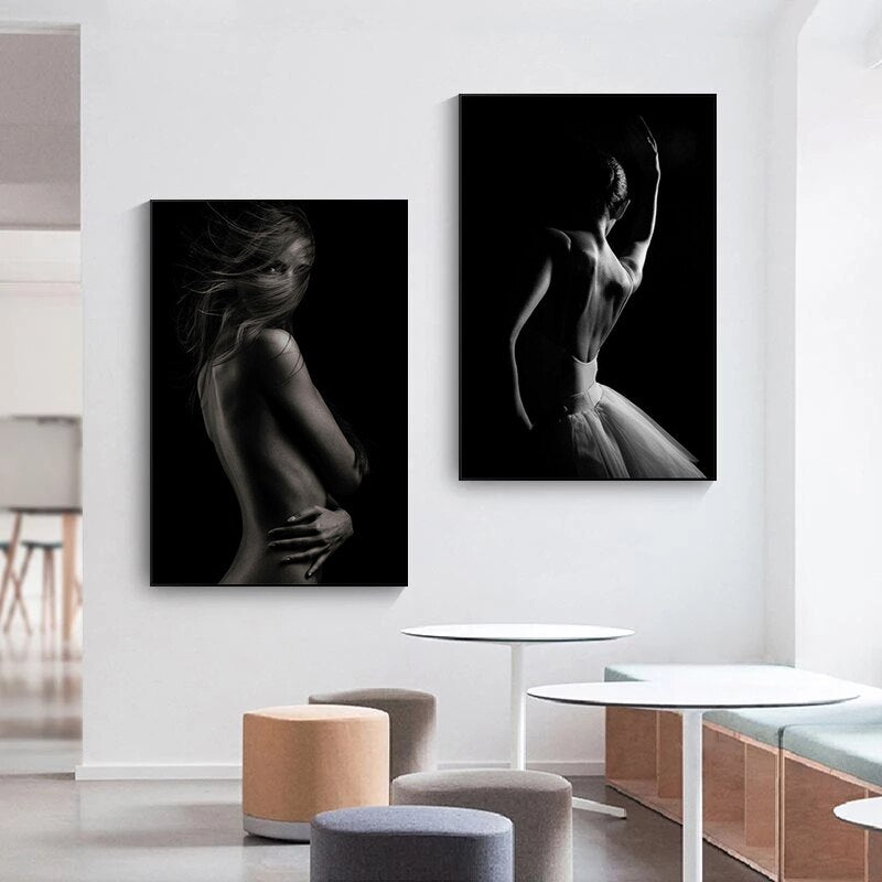 tableau femme nu fond noir La maison des tableaux