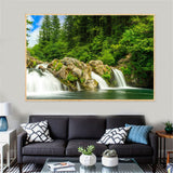 tableau chute d’eau dans la jungle