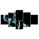 tableau d’un squelette avec une cigarette
