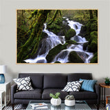 tableau chute d’eau dans la jungle