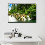 tableau chute d’eau dans la jungle