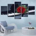tableau moderne rose sur le piano