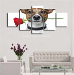 tableau petit chien rose dans la bouche