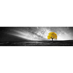 tableau noir et blanc arbre jaune et arbre rouge