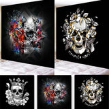 tableau skull avec couronne fond noir